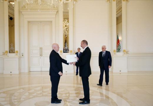 Ильхам Алиев принял верительные грамоты новых послов Австралии и Гватемалы